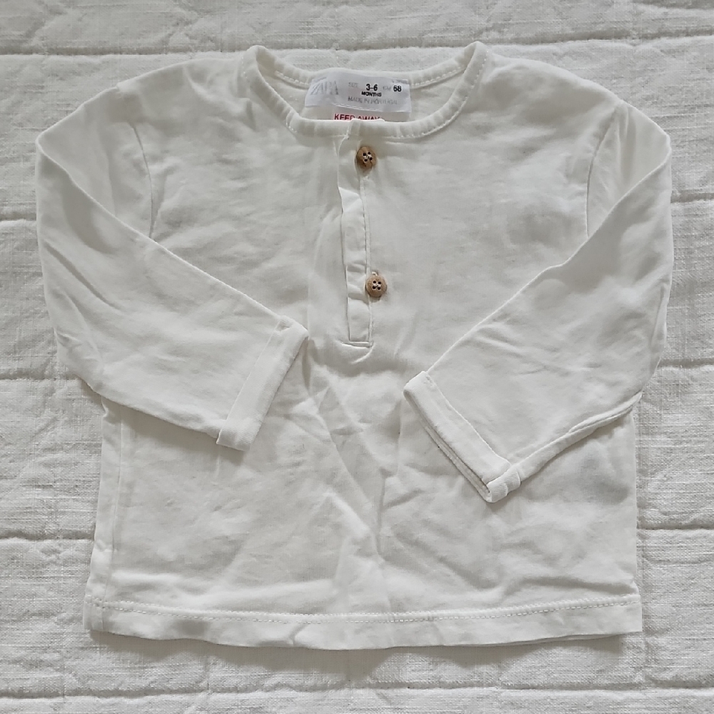 NWOT Zara Kids Cream Long Sleeve Tee with Button Accents